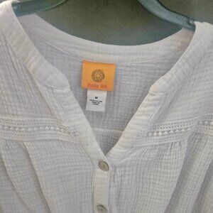 Ruby red Soft boho 100% cotton White crinkle front tie Vneck top M